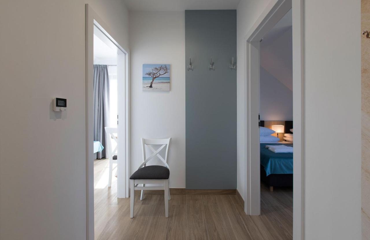 Willa Przy Porcie - Apartamenty Z Aneksami Kuchennymi Ustka Kültér fotó
